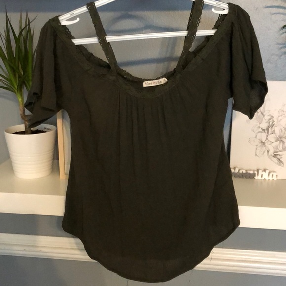Francesca’s Army green off shoulder small - Picture 1 of 4